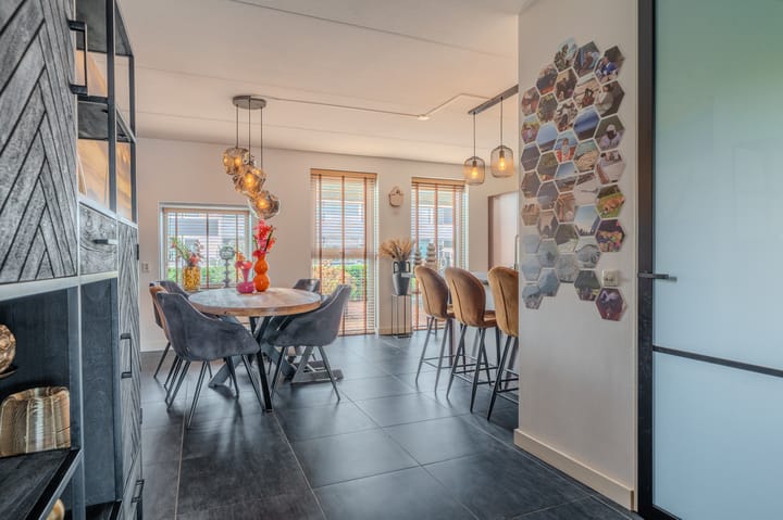 Photo 13 of Waalstraat 8