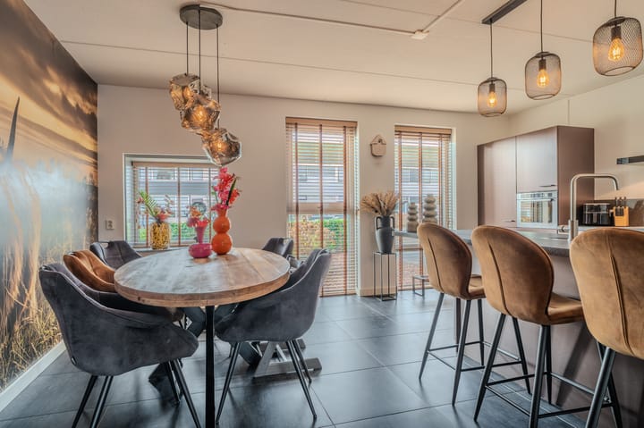 Photo 14 of Waalstraat 8