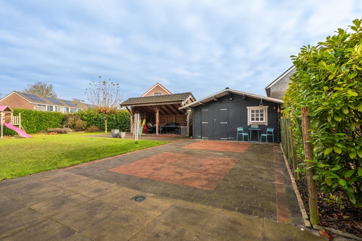 Photo 42 of Waalstraat 8