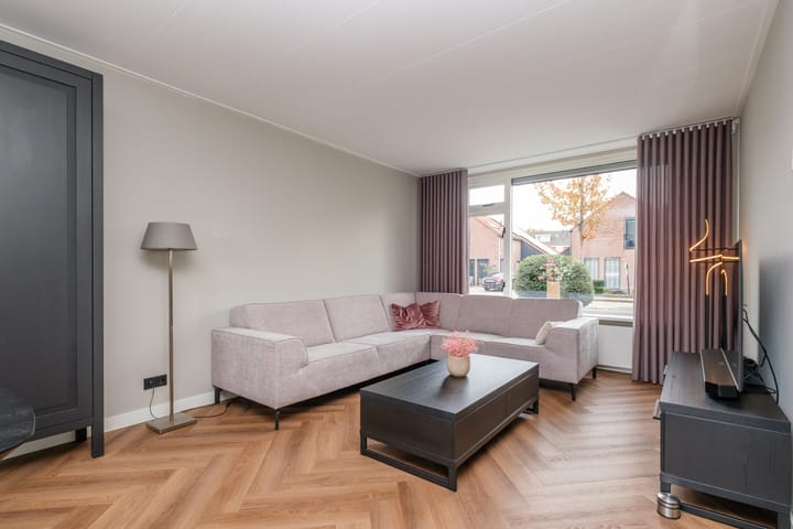 Photo 10 of Stuivenbergstraat 102