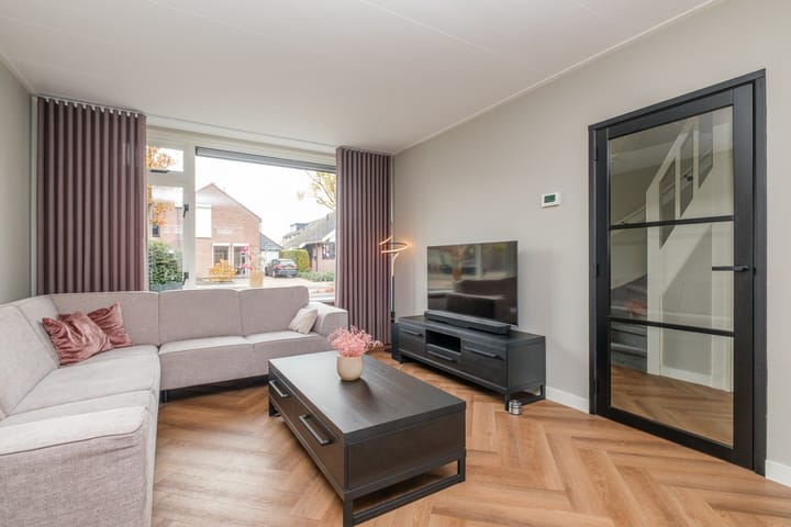 Photo 11 of Stuivenbergstraat 102