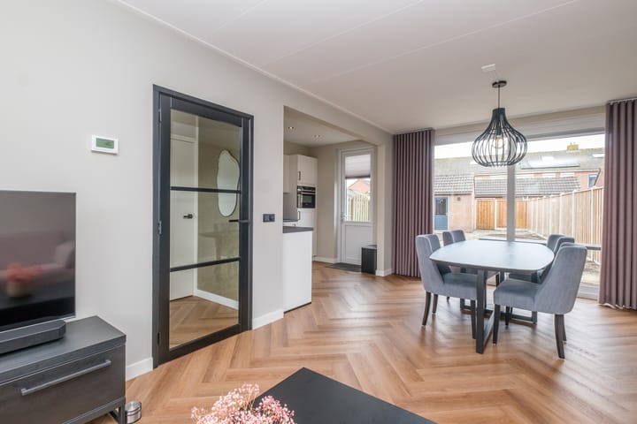 Photo 13 of Stuivenbergstraat 102