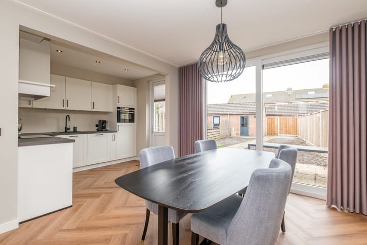 Photo 14 of Stuivenbergstraat 102