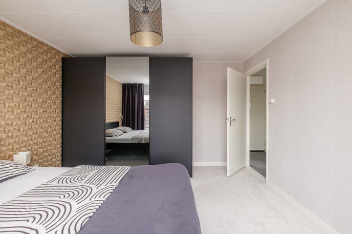 Photo 23 of Stuivenbergstraat 102