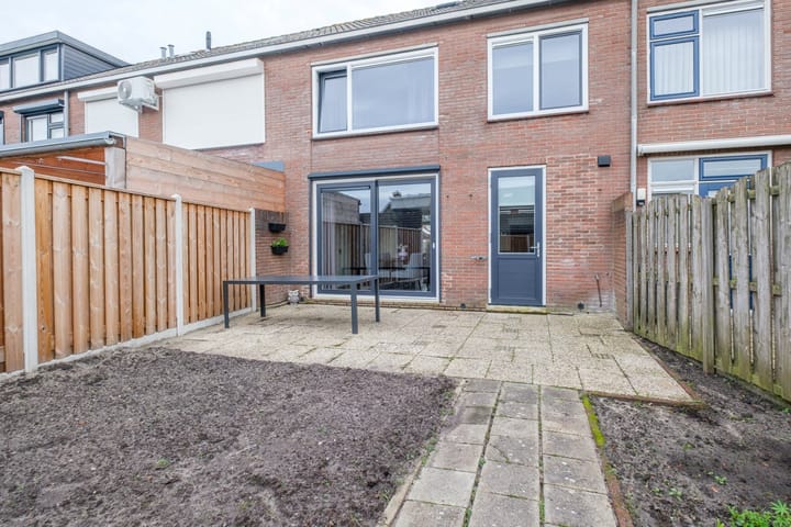 Photo 37 of Stuivenbergstraat 102