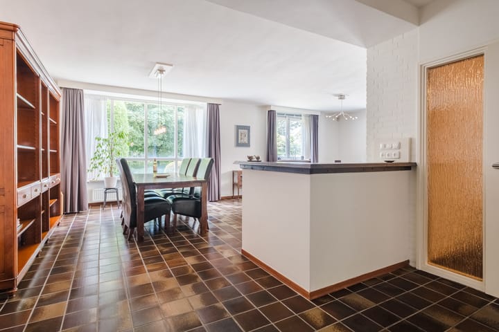 Photo 4 of Severeind 7