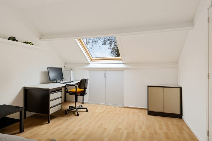 Photo 21 of Luytenaarpad 45