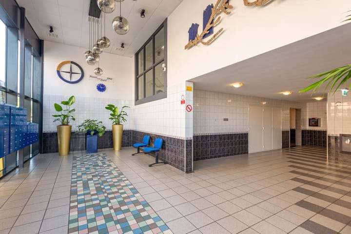 Foto 8 van Strevelsweg 936