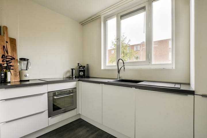 Photo 11 of Poederooienstraat 37