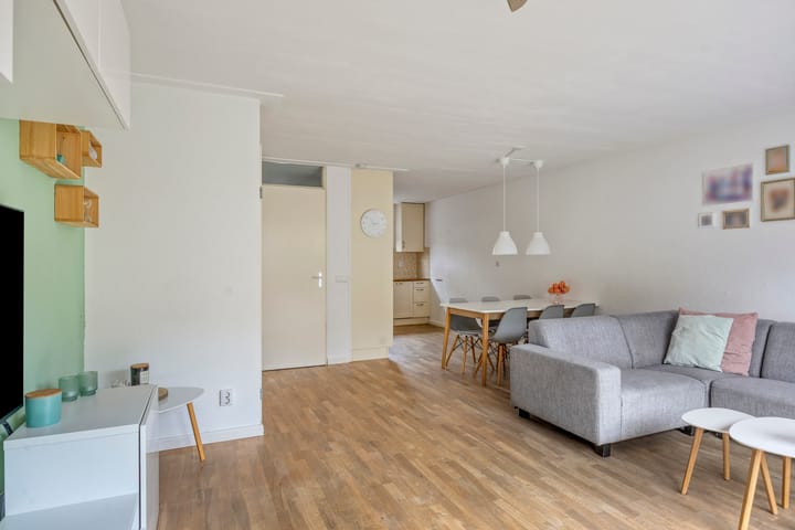 Photo 10 of Jan van Goyenstraat 88