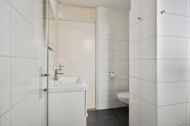 Photo 20 of Jan van Goyenstraat 88