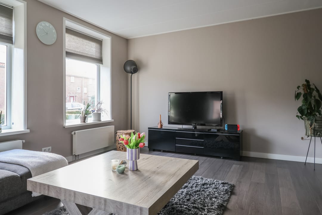 Foto 8 van Julianastraat 7