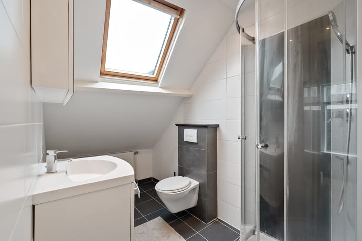 Foto 28 van Maarten Harpertszoon Trompstraat 36