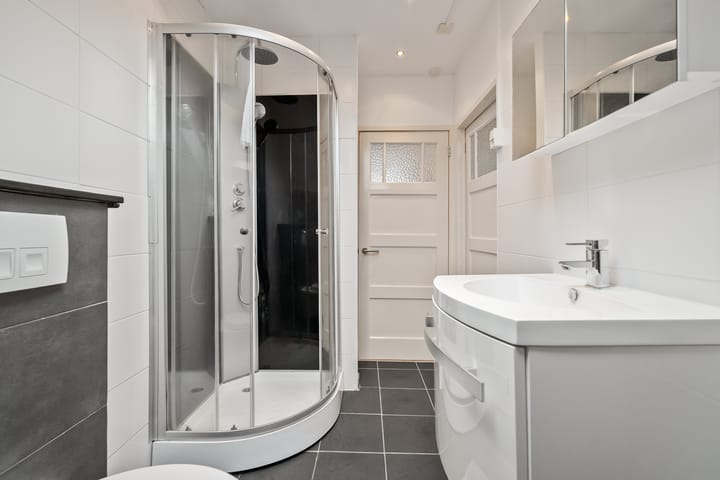 Foto 29 van Maarten Harpertszoon Trompstraat 36