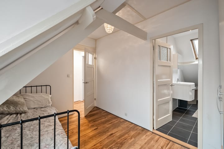 Foto 33 van Maarten Harpertszoon Trompstraat 36