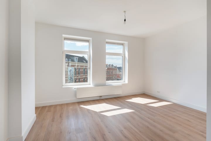 Photo 2 of Zwaanshals 252-A02