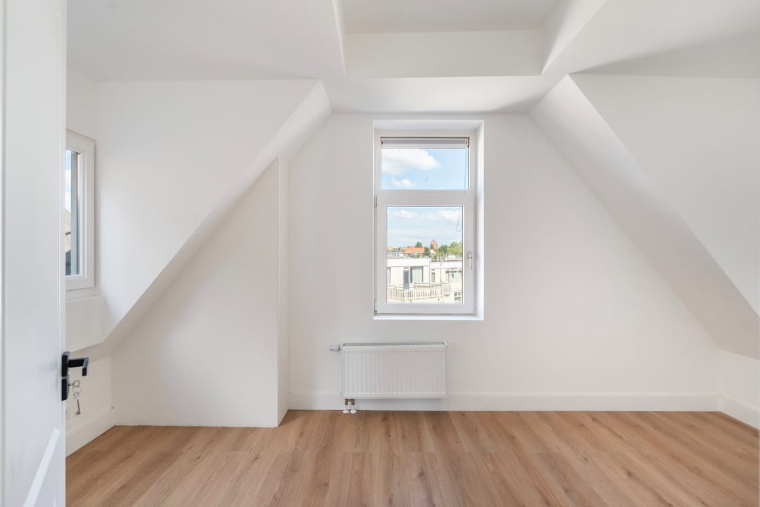 Photo 11 of Zwaanshals 252-A02