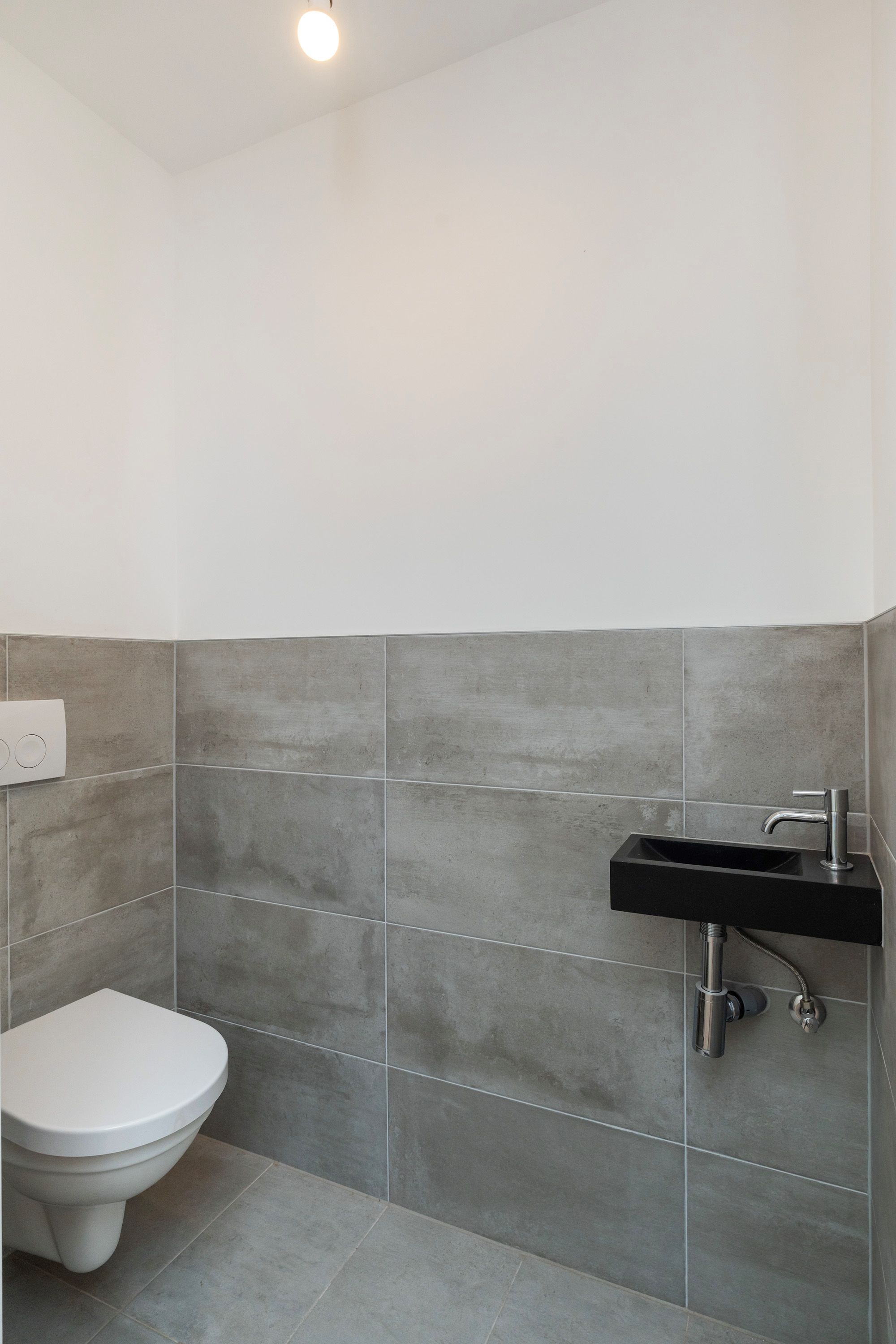 Photo 15 of Zwaanshals 252-A02