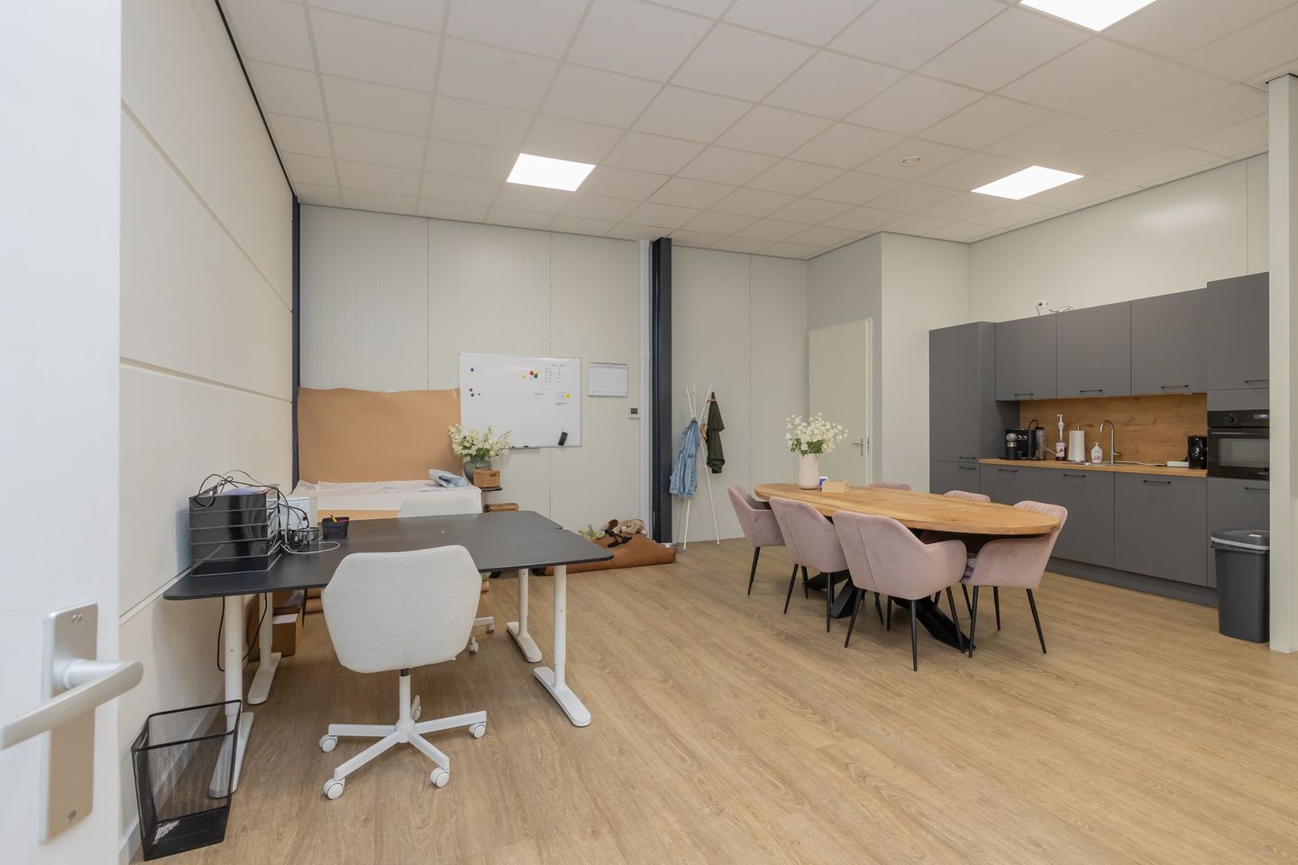 View photo 4 of Cilinderweg 43-U19