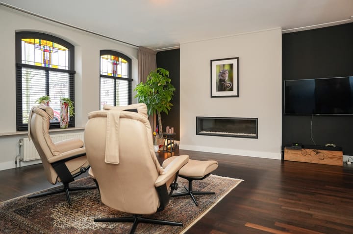 Foto 6 van Plein 1944 2