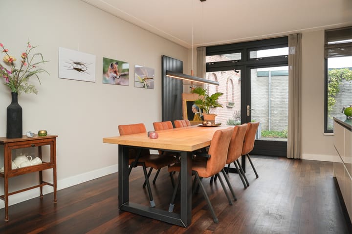 Foto 7 van Plein 1944 2