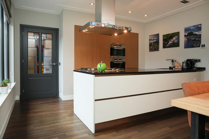 Foto 9 van Plein 1944 2