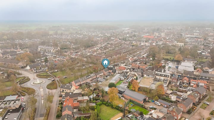 Foto 39 van Plein 1944 2