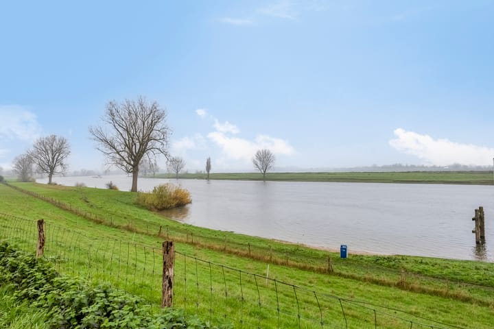 Photo 41 of Heuvelwijkstraat 6