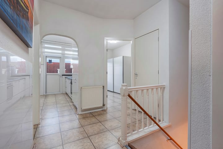 Photo 6 of Escamplaan 148