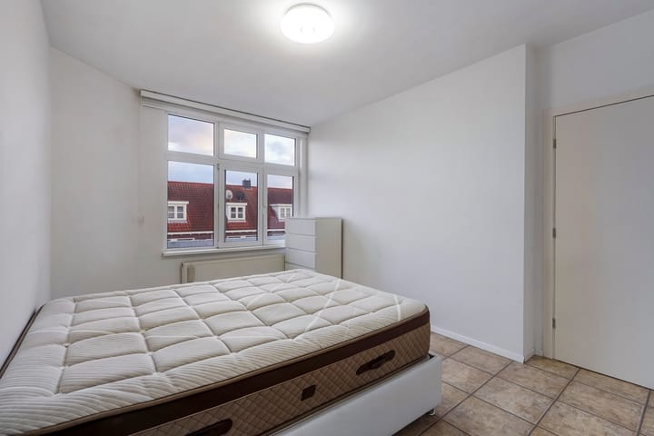 Photo 13 of Escamplaan 148