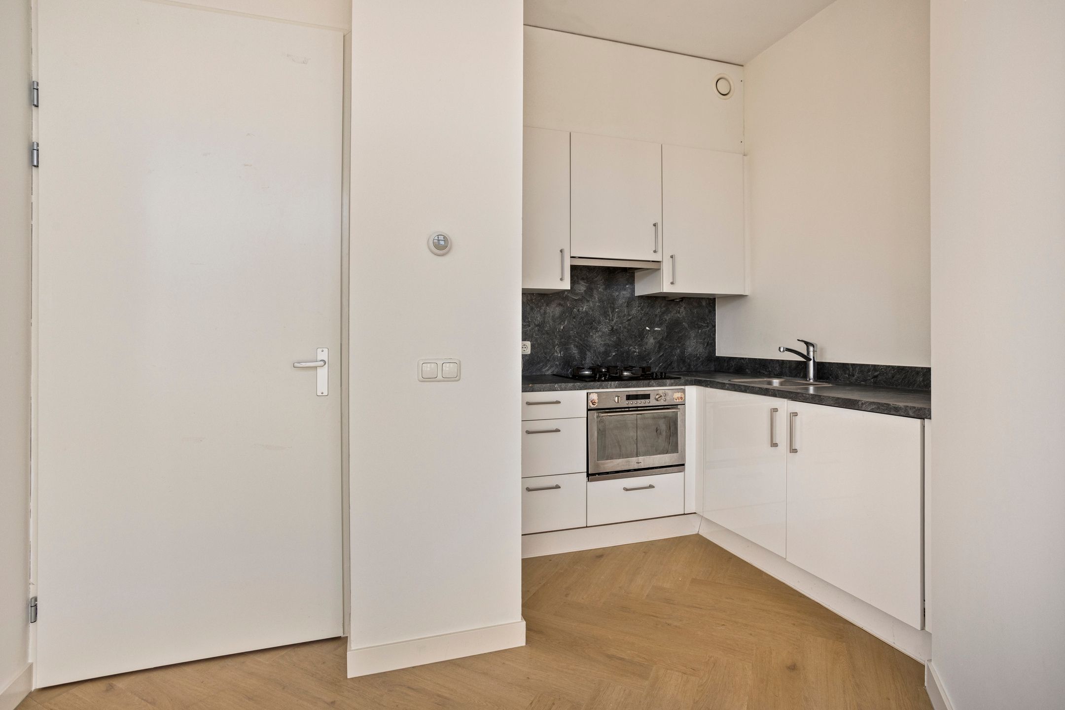 Photo 12 of Koningstraat 32