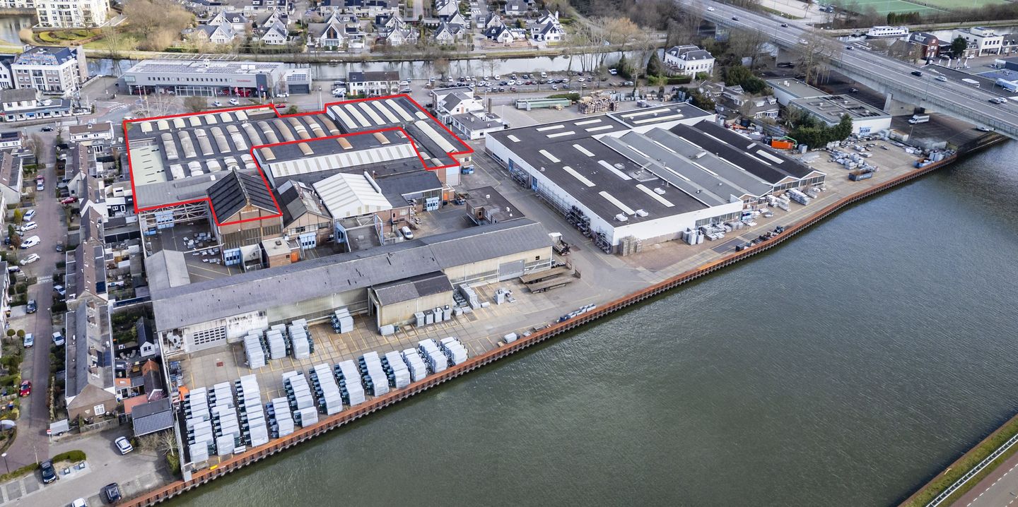 Bekijk foto 1 van Straatweg 7