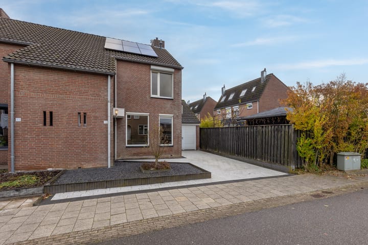 Foto 3 van Burg Kurversstraat 15