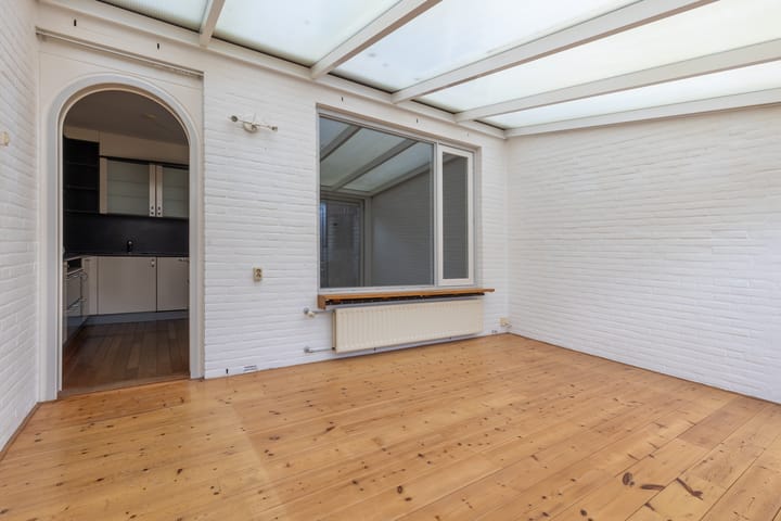 Foto 16 van Burg Kurversstraat 15