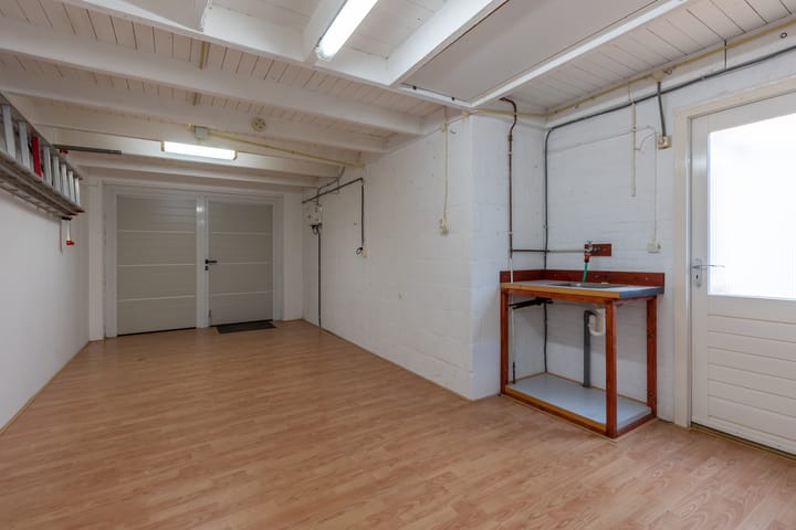 Foto 19 van Burg Kurversstraat 15