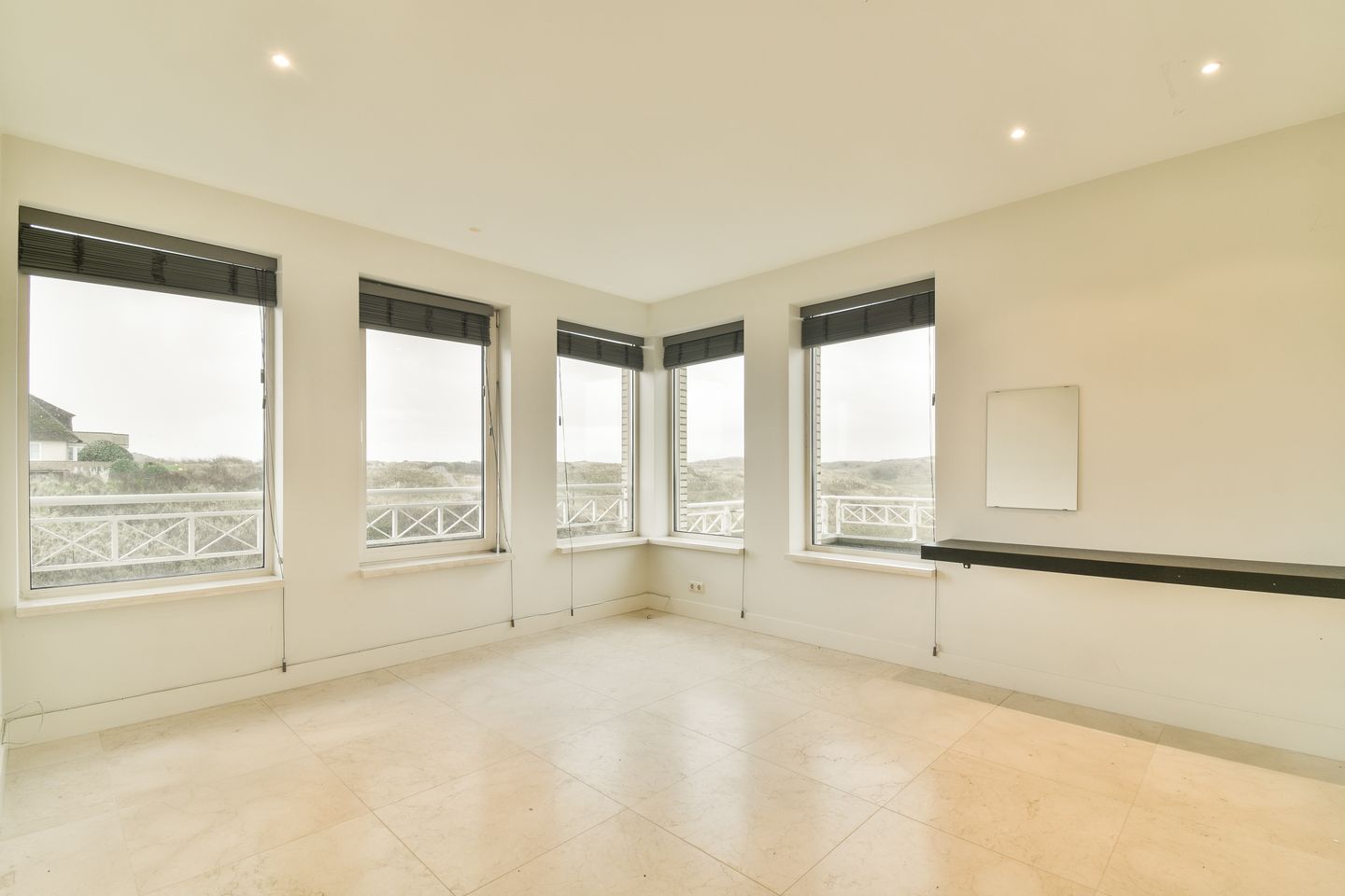 Foto 35 van Koningin Astrid Boulevard 67