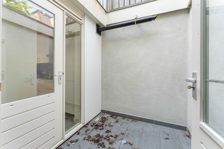 Photo 4 of Daendelsstraat 33