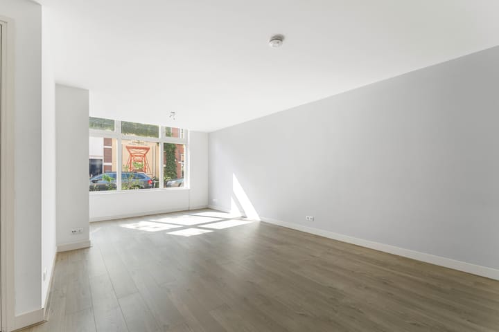 Photo 8 of Daendelsstraat 33