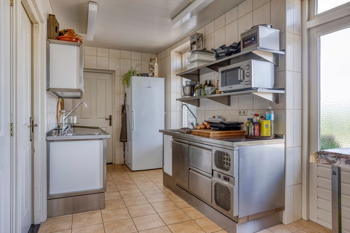 Photo 17 of Nieuweweg 6