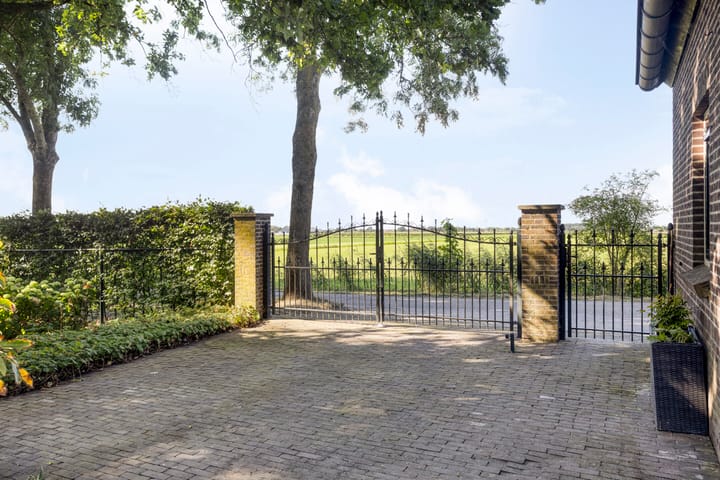 Photo 45 of Nieuweweg 6