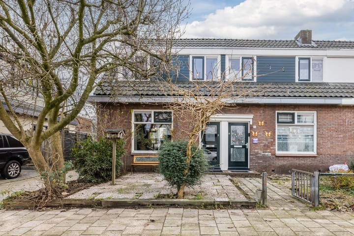 Photo 2 of Looierstraat 7