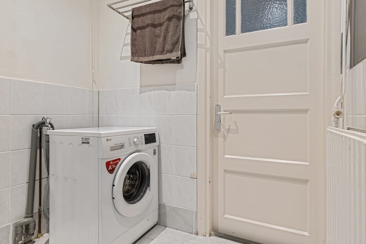 Foto 31 van Van Swinderenstraat 19-B