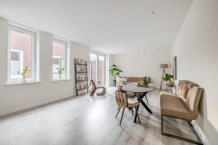 Foto 17 van Poststraat 25