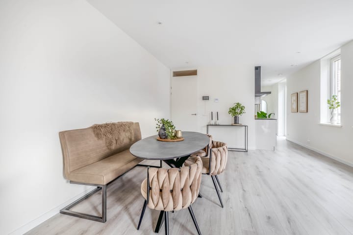 Foto 23 van Poststraat 25