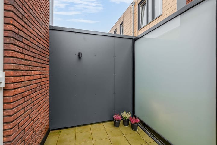 Foto 33 van Poststraat 25