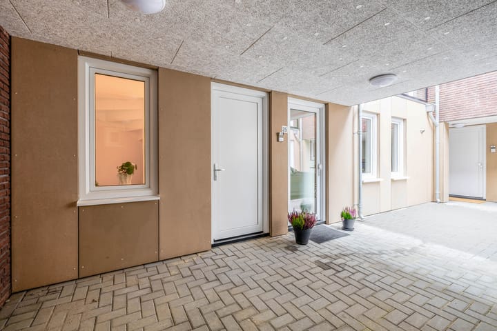 Foto 35 van Poststraat 25