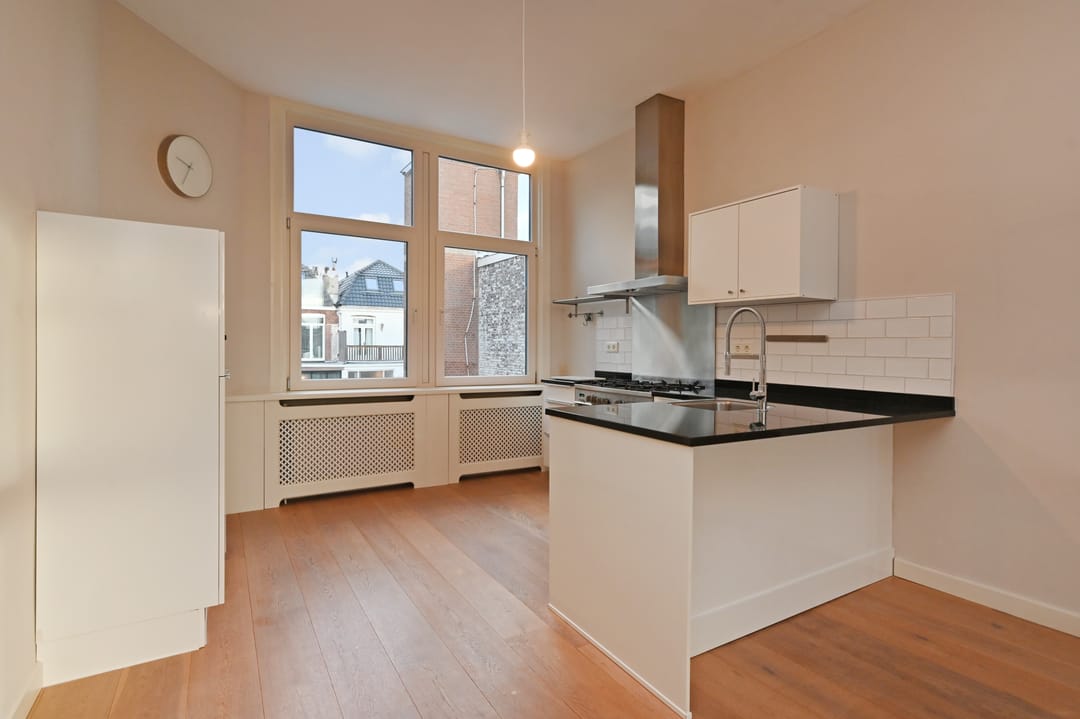 Foto 8 van Theresiastraat 232