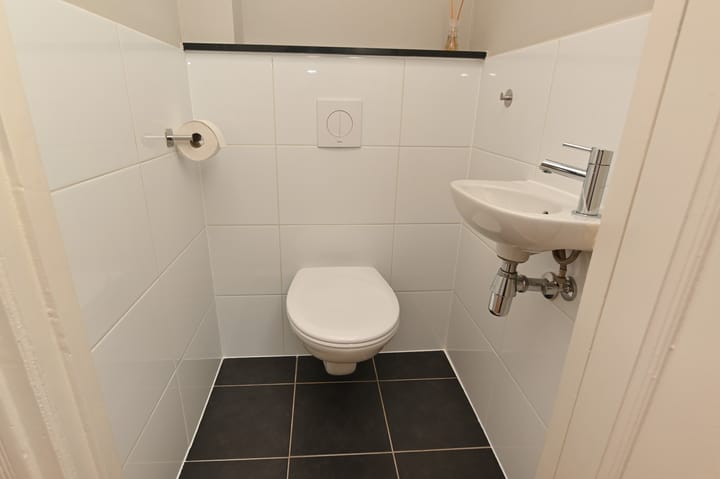 Photo 13 of Theresiastraat 232