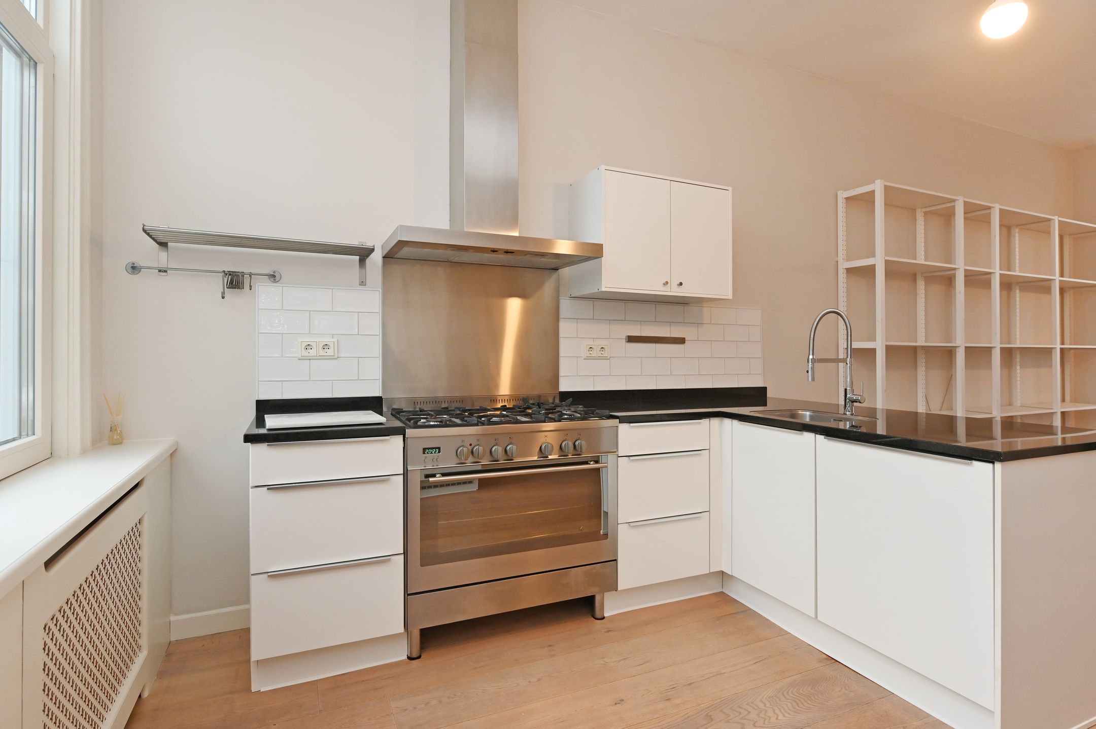 Foto 9 van Theresiastraat 232