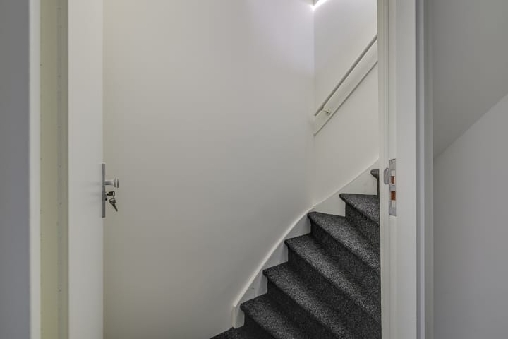 Photo 5 of President Steinstraat 10-B